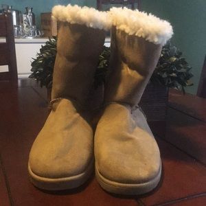 Winter boots